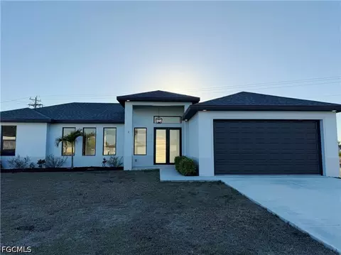 2 NE 3rd Ln, Cape Coral, FL 33909