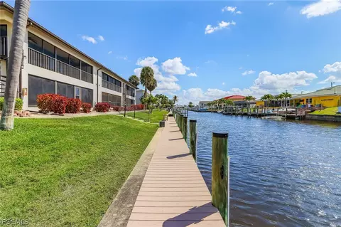 3935 Country Club Blvd #17, Cape Coral, FL 33904
