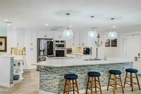 17571 Taylor Dr, Fort Myers, FL 33908