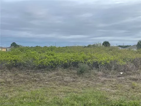 8015 Marsh Cir, Labelle, FL 33935 photo 3