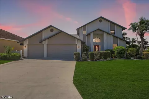 1904 SE 36th Ter, Cape Coral, FL 33904