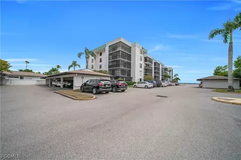 3490 N Key Dr #518, North Fort Myers, FL 33903