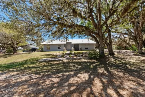1767 Pollywog Crossover Rd, Labelle, FL 33935