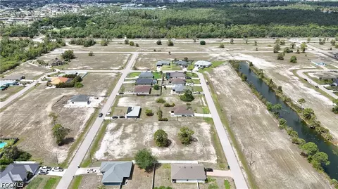 2912 NW 25th Ln, Cape Coral, FL 33993