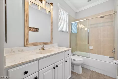 Bath - 20468 Larino Loop, Estero, FL 33928 photo 4 of 5