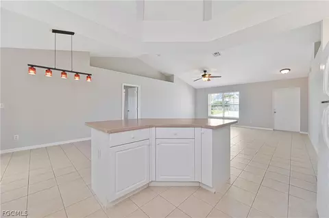 1213 SW 15th Ter, Cape Coral, FL 33991 photo 16