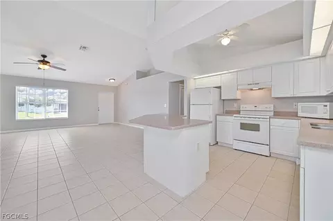 1213 SW 15th Ter, Cape Coral, FL 33991 photo 25