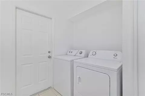 1213 SW 15th Ter, Cape Coral, FL 33991 photo 28