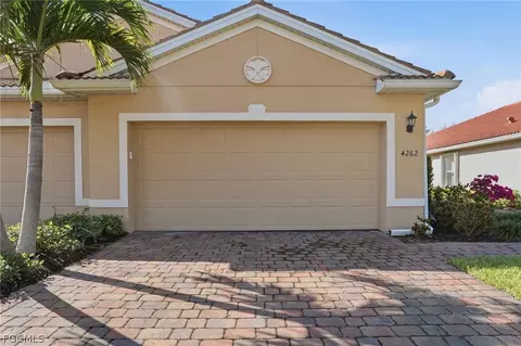 4262 Dutchess Park Rd, Fort Myers, FL 33916