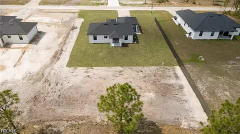 View/Area - 1004 Pine Ave, Lehigh Acres, FL 33972 photo 2 of 2