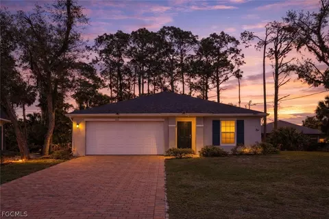 5013 Placid Ln, Labelle, FL 33935