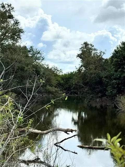 7253 Kreamers Dr, Bokeelia, FL 33922