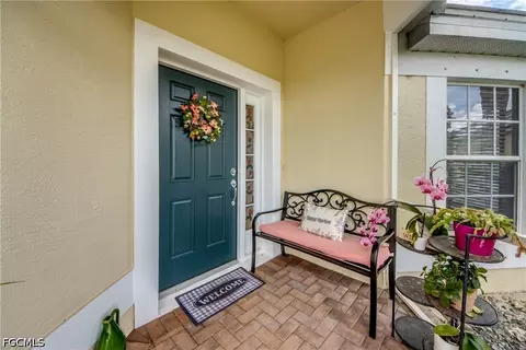 2467 Belleville Ct, Cape Coral, FL 33991