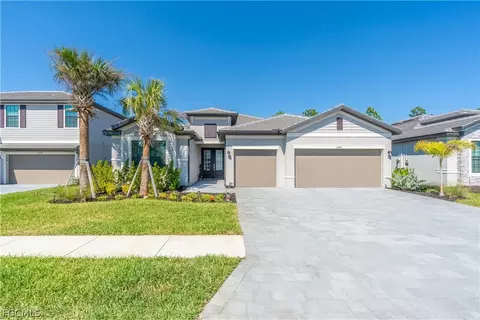 10646 Timber Creek Dr, Fort Myers, FL 33913