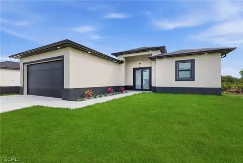 3211 6th St SW, Lehigh Acres, FL 33976