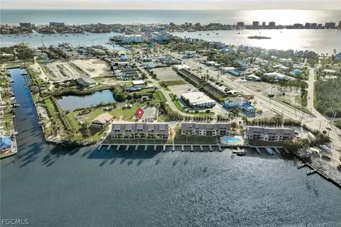 894 Buttonwood Dr #221, Fort Myers Beach, FL 33931