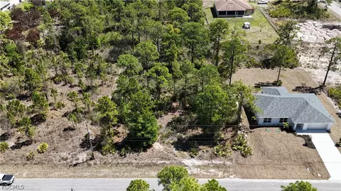 904 Clark Ave, Lehigh Acres, FL 33972
