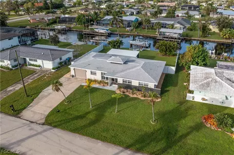 5252 Willow Ct, Cape Coral, FL 33904