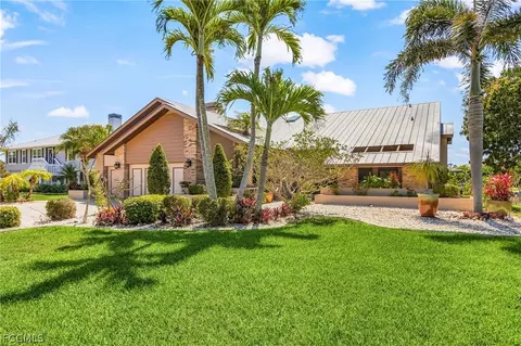 7747 Grande Pine Rd, Bokeelia, FL 33922