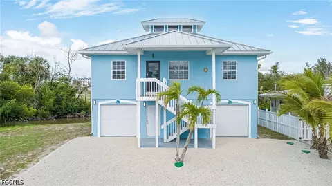 103 Tropical Shore Way, Fort Myers Beach, FL 33931