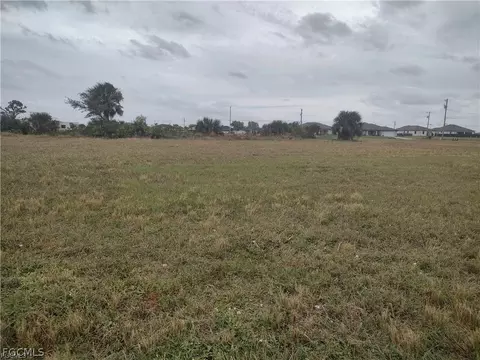 1207 NW 17th Ave, Cape Coral, FL 33993