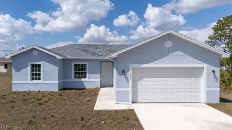 1927 Richmond Ave N, Lehigh Acres, FL 33972