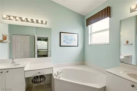 Bath - 20091 Ballylee Ct, Estero, FL 33928 photo 1 of 6