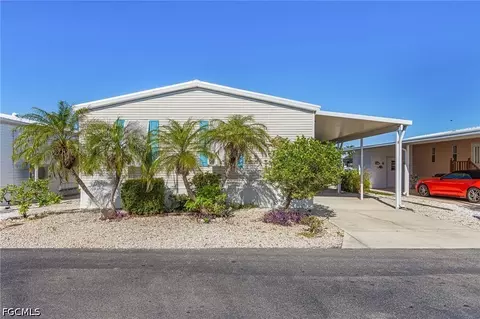 3023 Skipper Ln, Saint James City, FL 33956