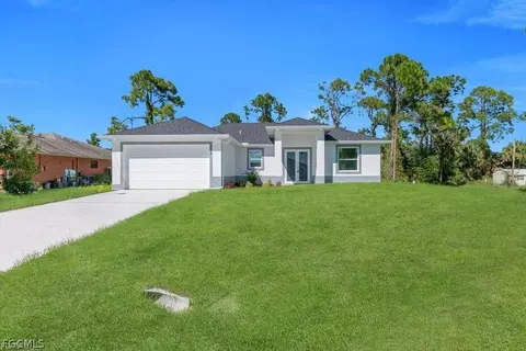 4014 10th St W, Lehigh Acres, FL 33971