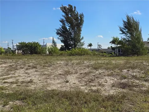 117 NW 14th Ave, Cape Coral, FL 33993