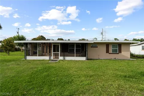 48 Victoria Dr, North Fort Myers, FL 33917