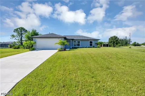 418 NW 13th Ter, Cape Coral, FL 33993