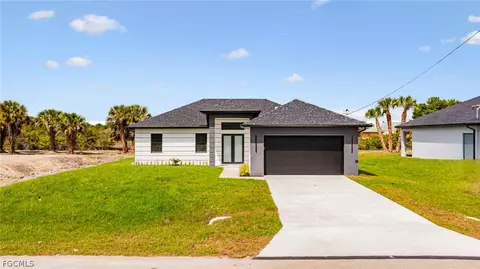 819 Frederick Reid St E, Lehigh Acres, FL 33974