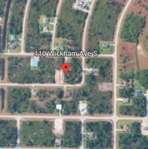 410 Wickham Ave S, Lehigh Acres, FL 33974