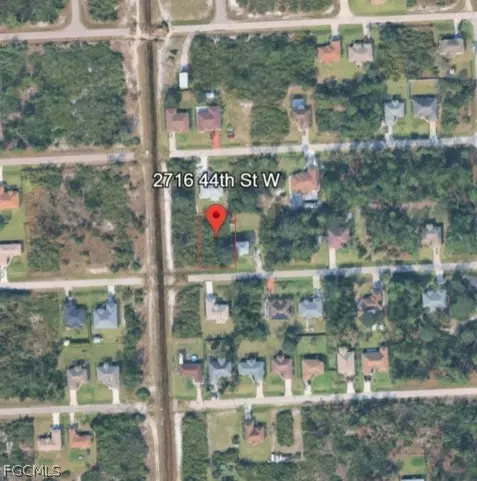 2716 44th St W, Lehigh Acres, FL 33971