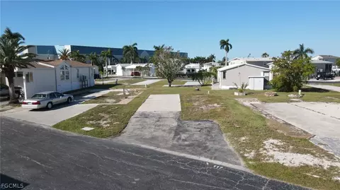 117 Blackbeard Way, Fort Myers Beach, FL 33931