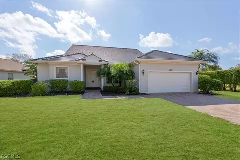 2992 Apple Blossom Dr, Alva, FL 33920