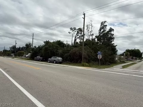 18469 Miami Blvd, Fort Myers, FL 33967