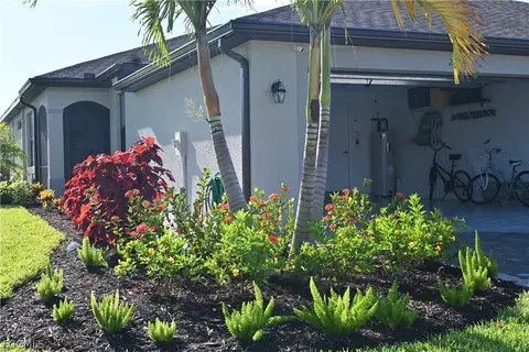 2168 Gardenia Ave, Port Charlotte, FL 33953