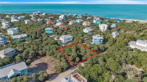 4521 Smugglers Dr, Captiva, FL 33924