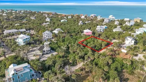 4521 Oro Pesos Ln, Captiva, FL 33924
