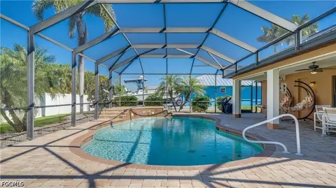 3330 SW 26th Ave, Cape Coral, FL 33914