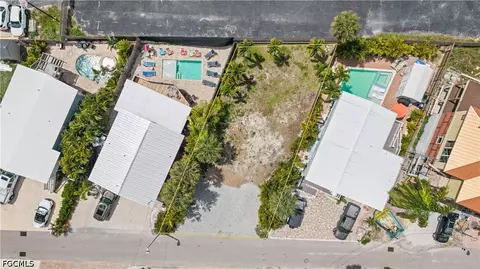 205 Miramar St, Fort Myers Beach, FL 33931