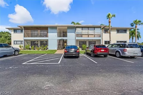 1722 Birchwood Ln #4, Fort Myers, FL 33908