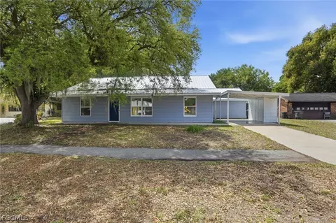 210 E Sugarland Cir, Clewiston, FL 33440