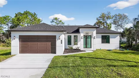 205 E 15th St, Lehigh Acres, FL 33972
