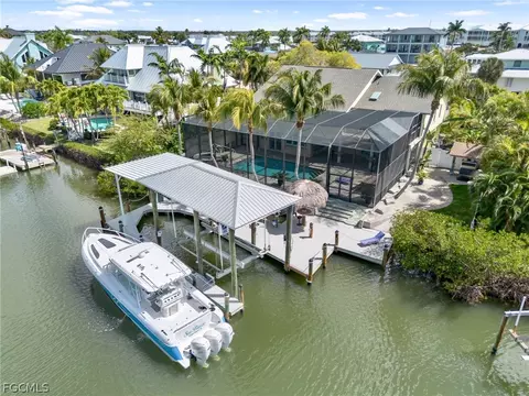 18484 Deep Passage Ln, Fort Myers Beach, FL 33931
