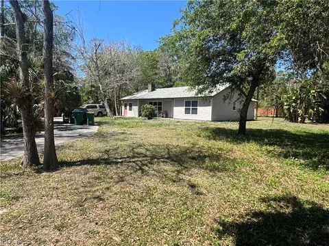 3817 23rd Ave SW, Naples, FL 34117