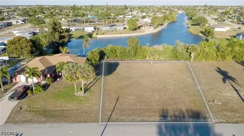 229 NE 10th Pl, Cape Coral, FL 33909