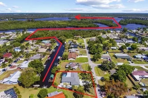 241 Connecticut Ave, Fort Myers, FL 33905
